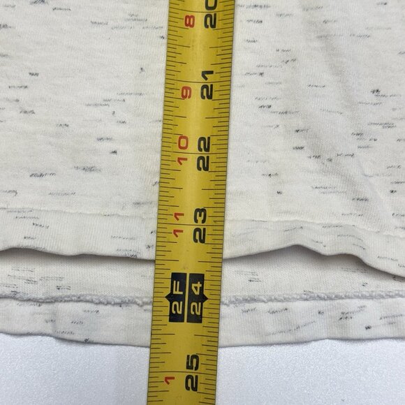 White Short Sleeve Tee Shirt - Picture 13 of 14